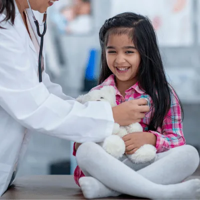 ¿Qué especialista trata los problemas de peso infantil?